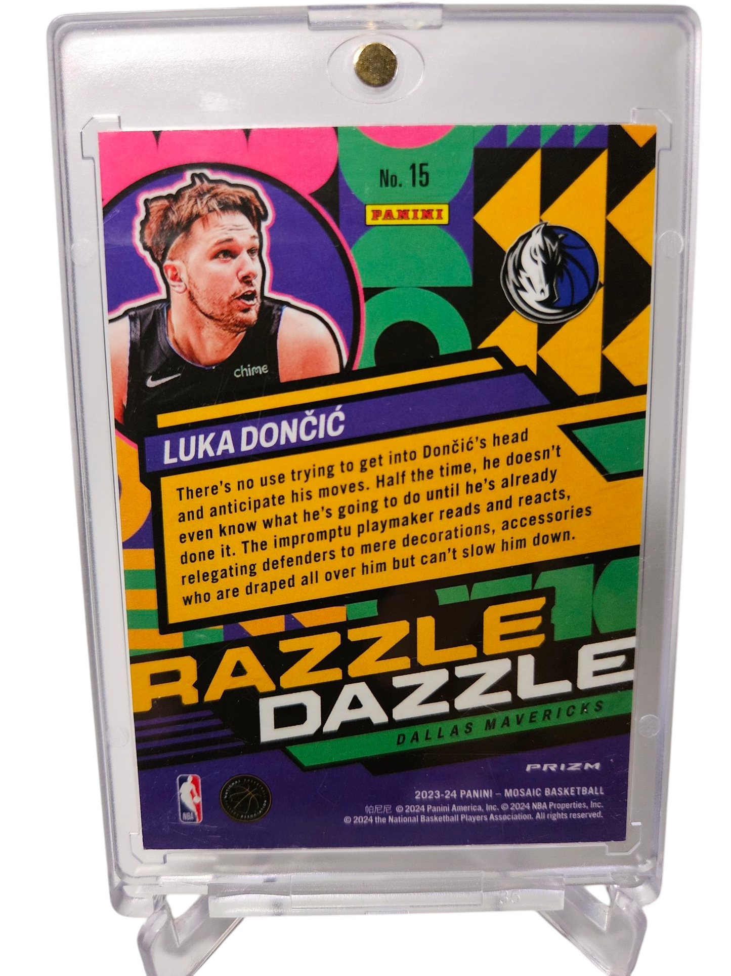2023-24 Panini Mosaic #15 Luka Doncic Razzle Dazzle Prizm SP