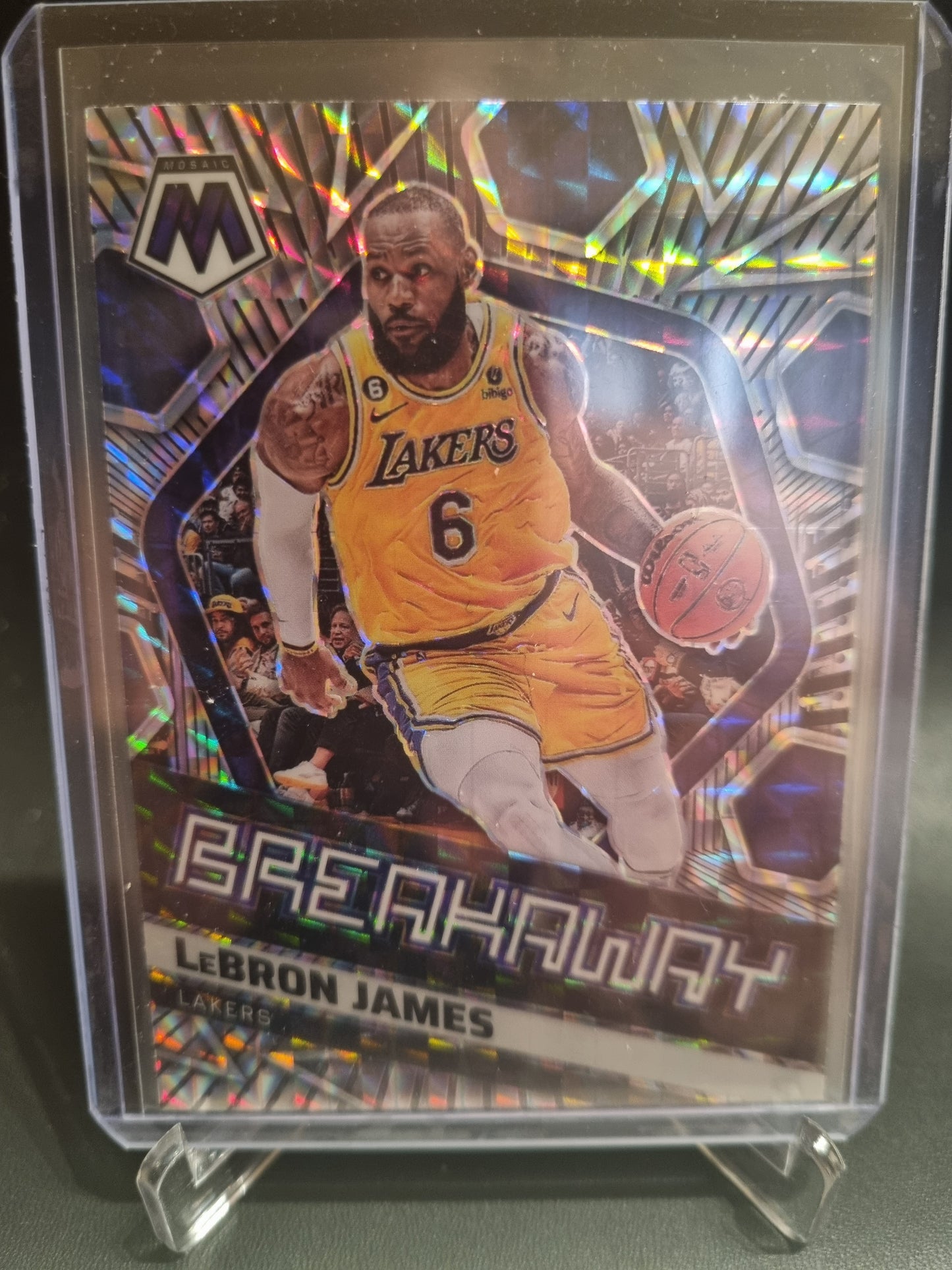 2022-23 Panini Mosaic #2 Lebron James Breakaway Mosaic