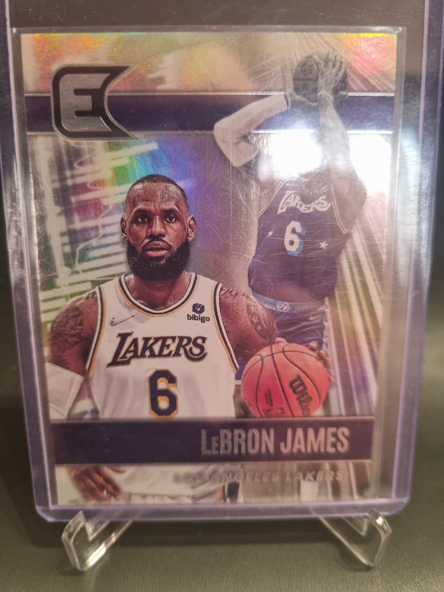 2022-23 Panini Chronicles #302 Lebron James Essentials