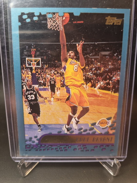 2001 Topps #50 Kobe Bryant