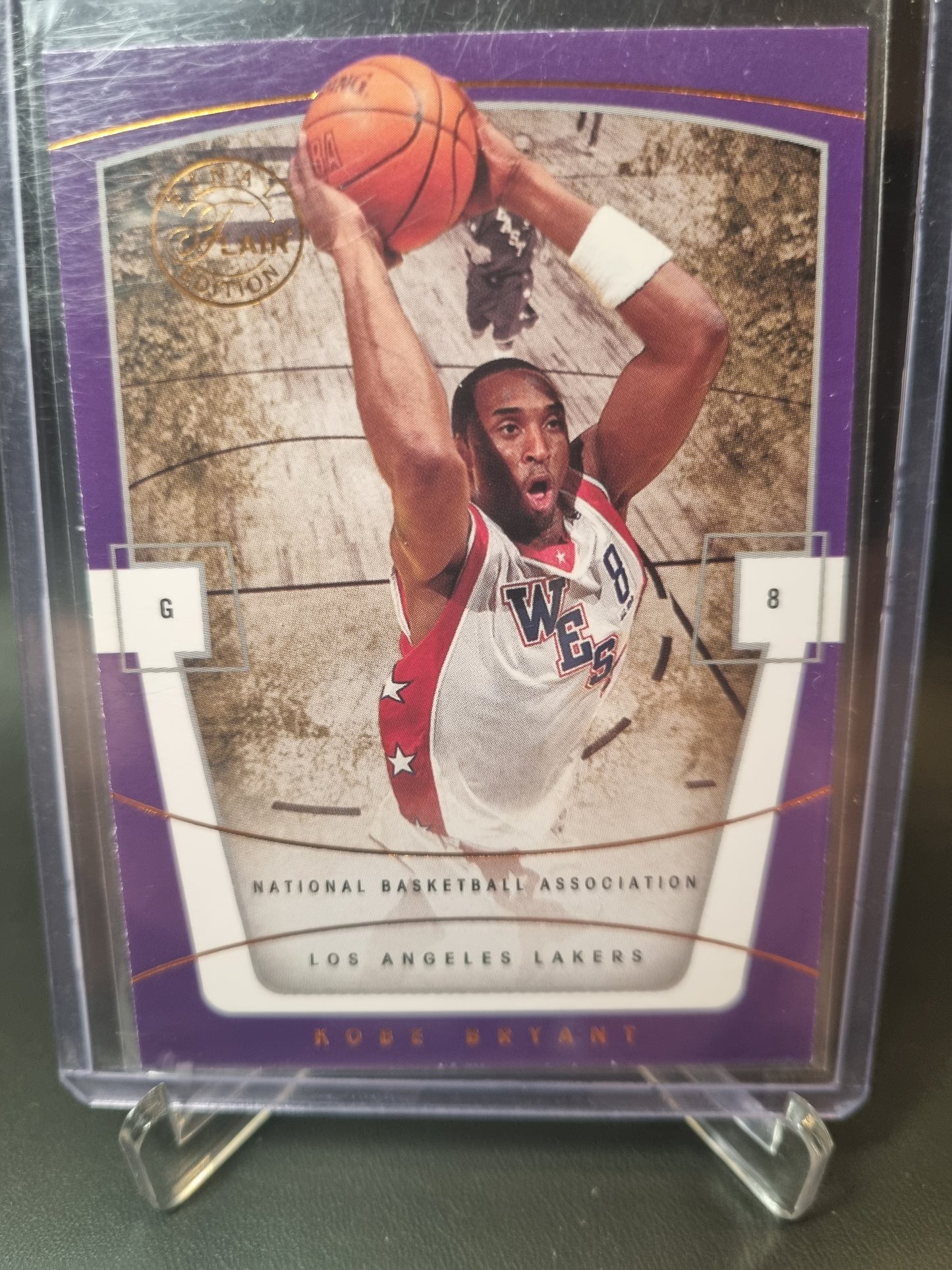 2003-04 Fleer Skybox #14 Kobe Bryant