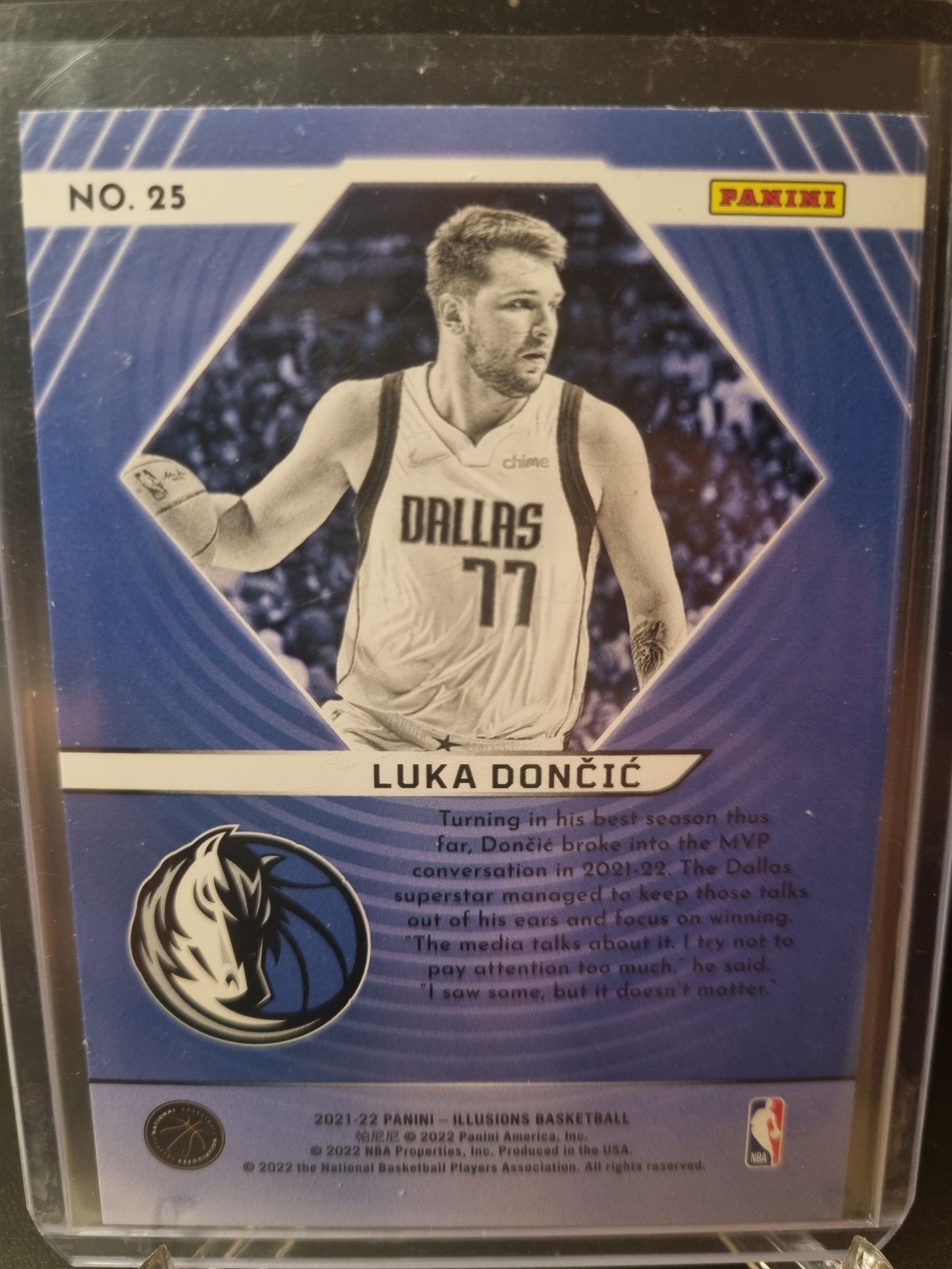 2021-22 Panini Illusions #25 Luka Doncic Illuminated