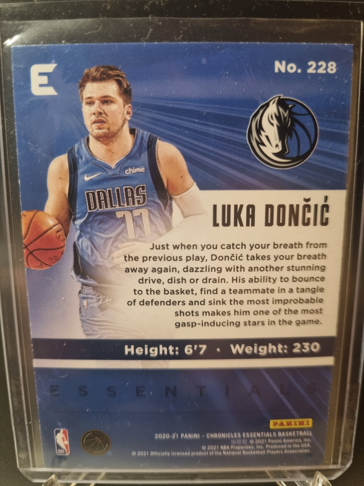 2020-21 Panini Chronicles Essentials #228 Luka Doncic