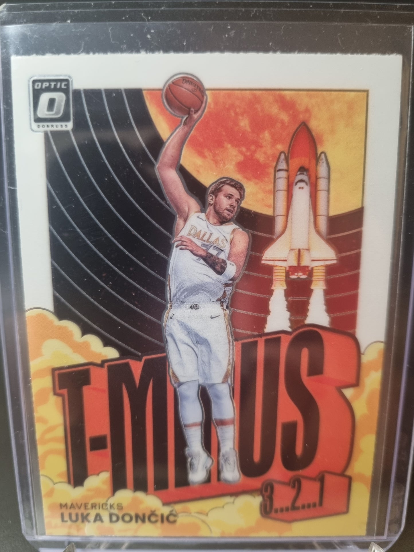 2021-22 Panini Donruss Optic #7 Luka Doncic T Minus 3 2 1