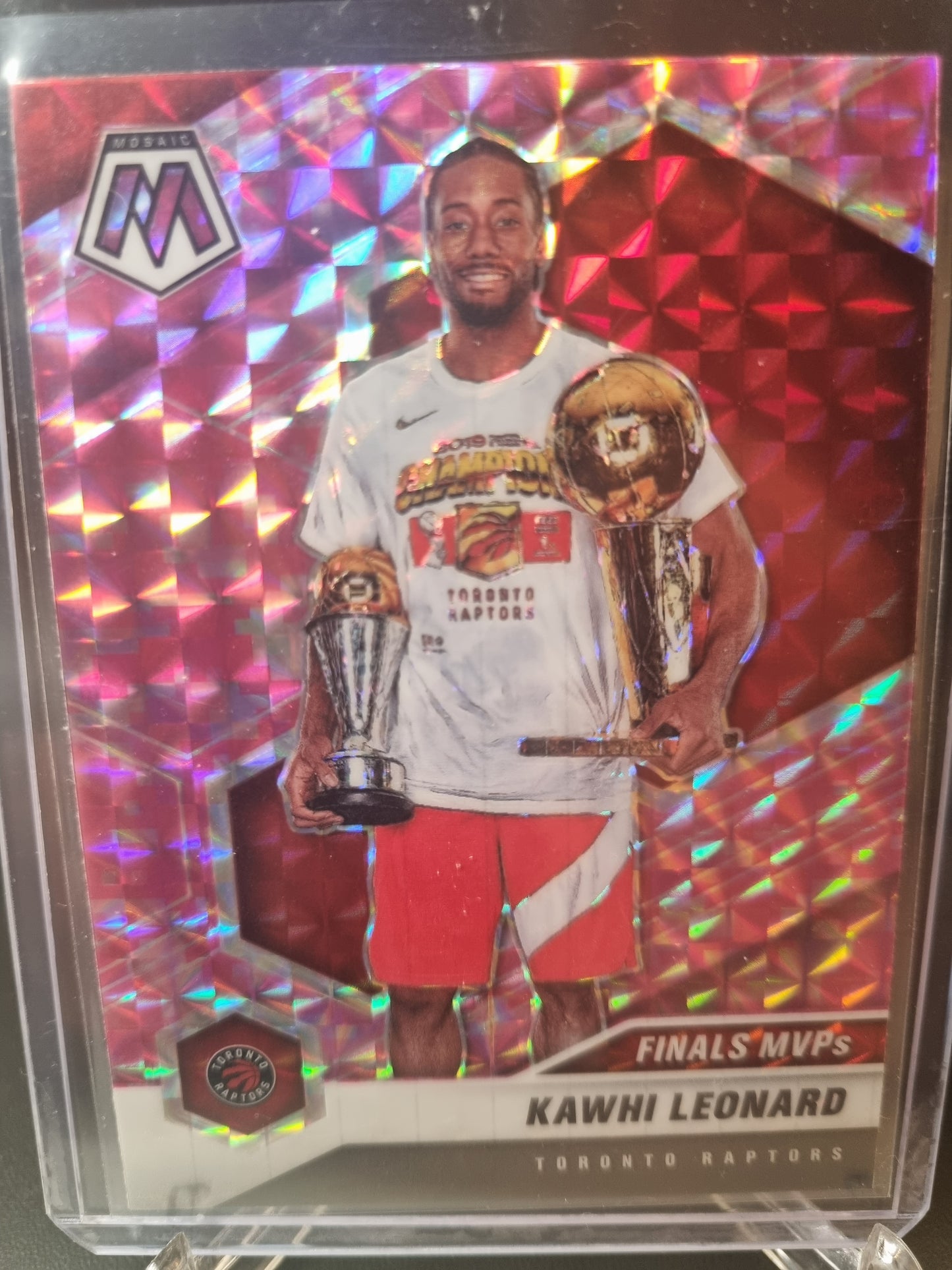 2020-21 Panini Mosaic #299 Kawhi Leonard Finals MVPs Pink Mosaic Prizm