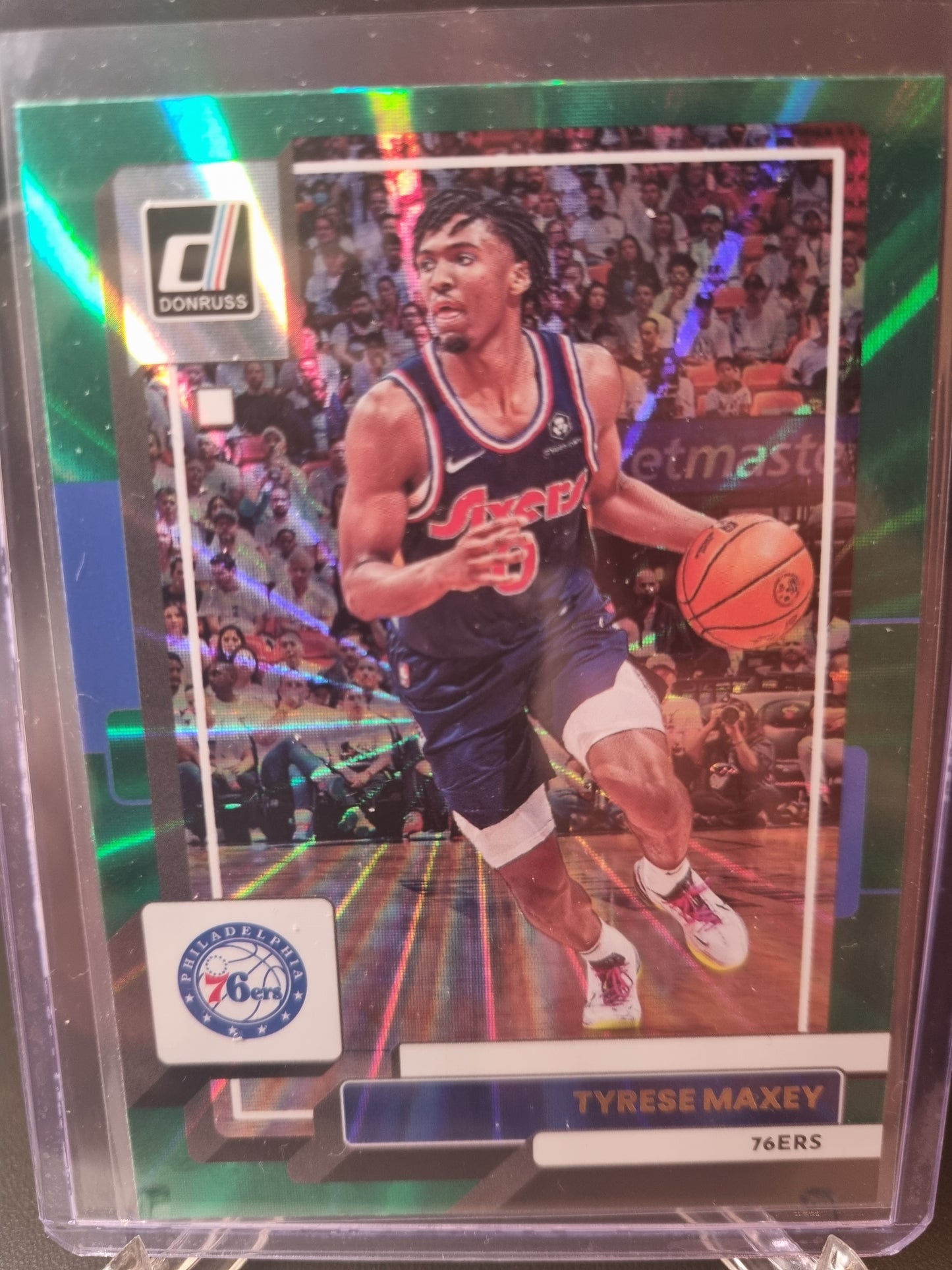 2022-23 Panini Donruss #18 Tyrese Maxey Green Laser