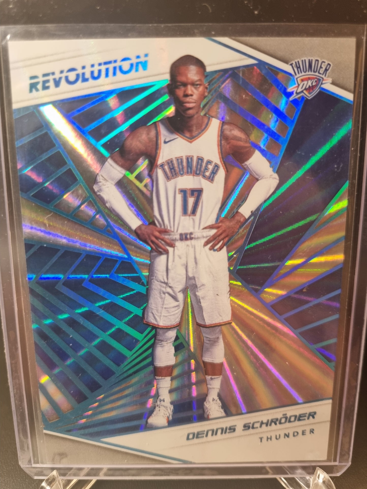 2018-19 Panini Totally Revolution #83 Dennis Schroder Sunburst 03/75