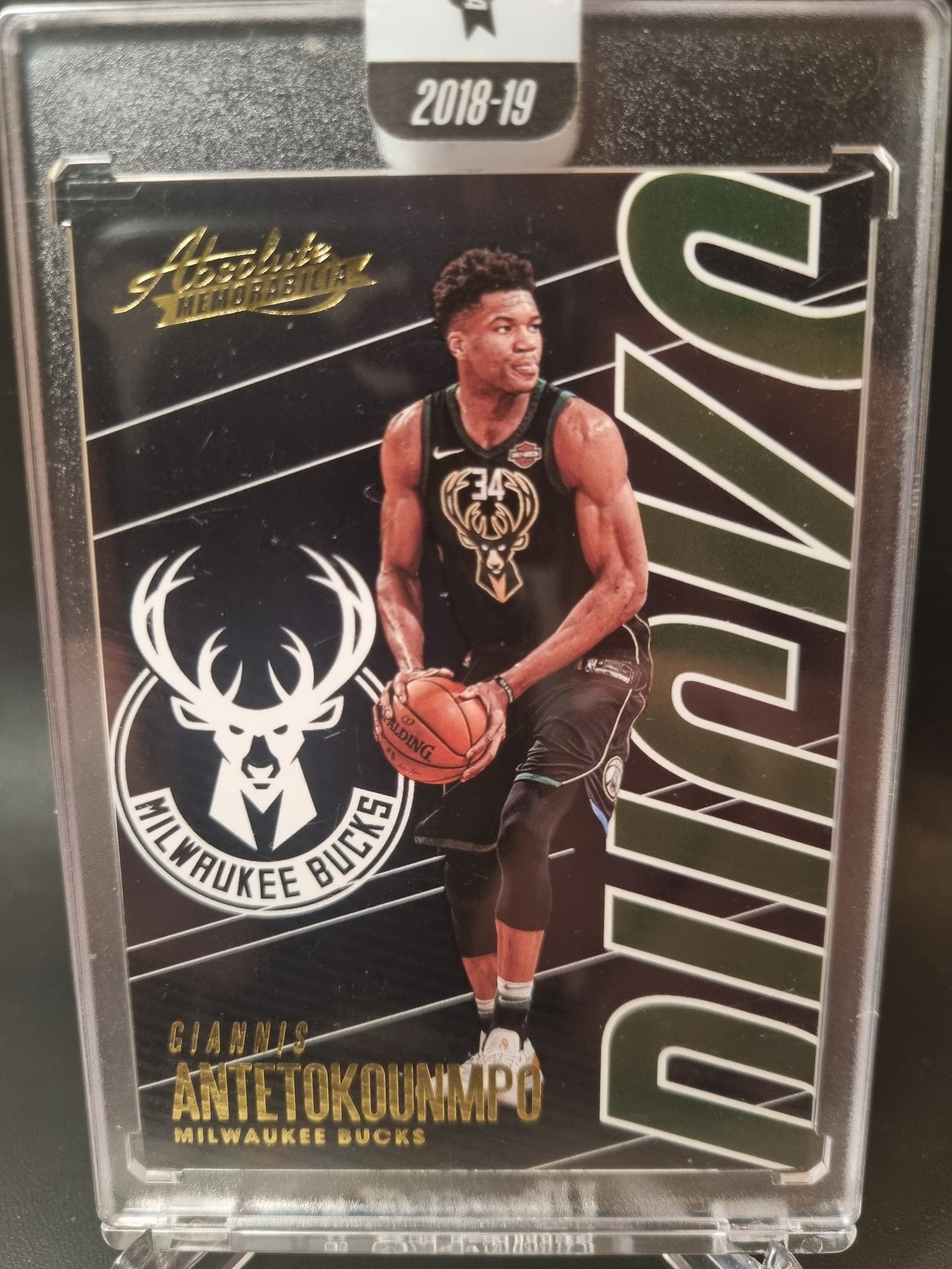 2018-19 Panini Absolute Memorabilia #14 Giannis Antetokounmpo