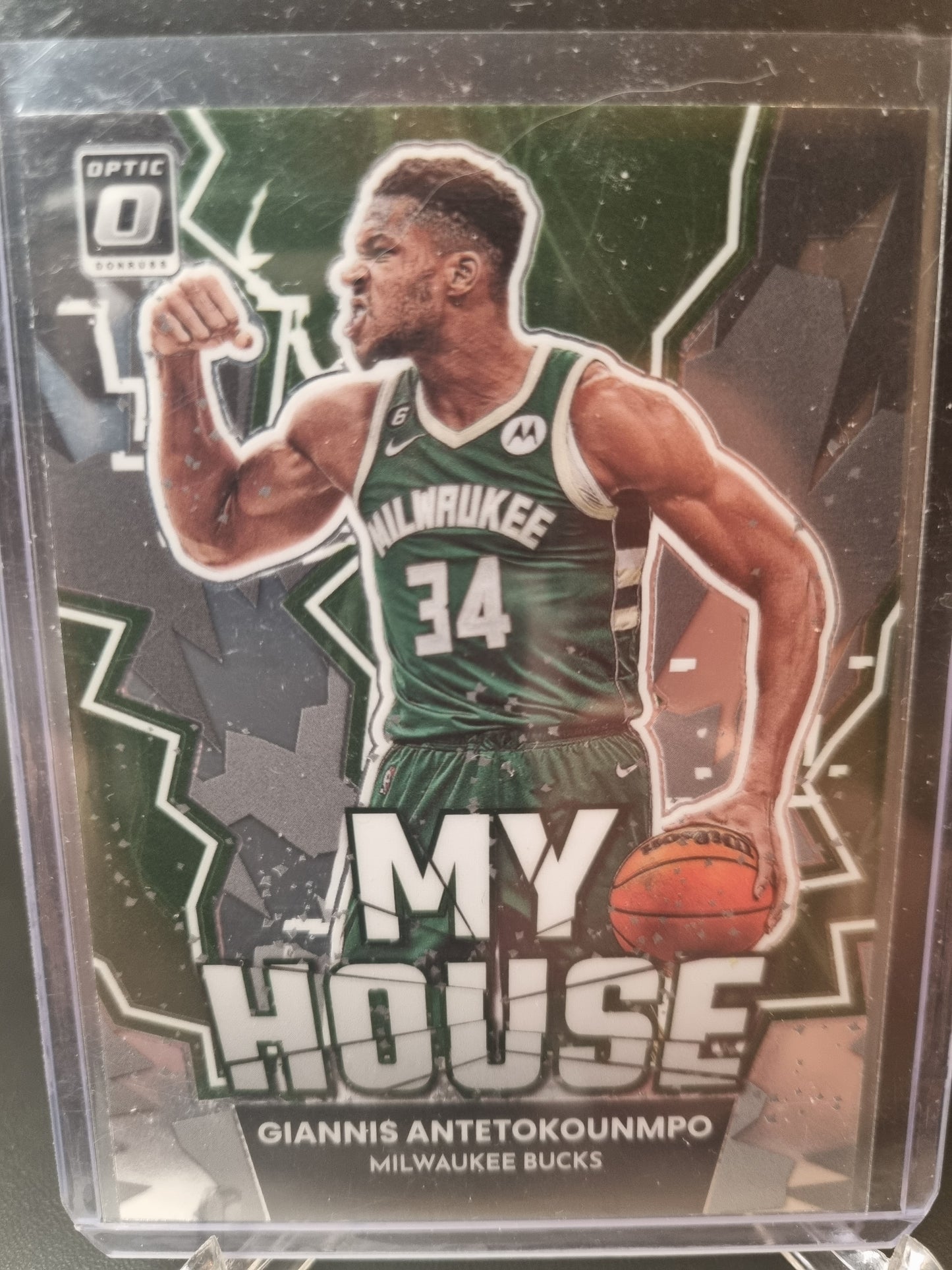 2022-23 Panini Donruss Optic #6 Giannis Antetokounmpo My House