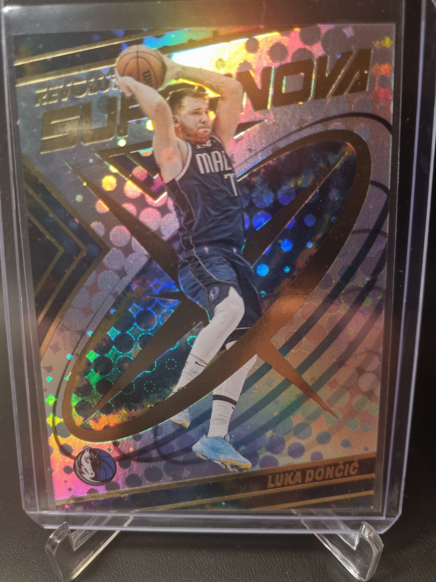 2022-23 Panini Revolutions #2 Luka Doncic Super Nova