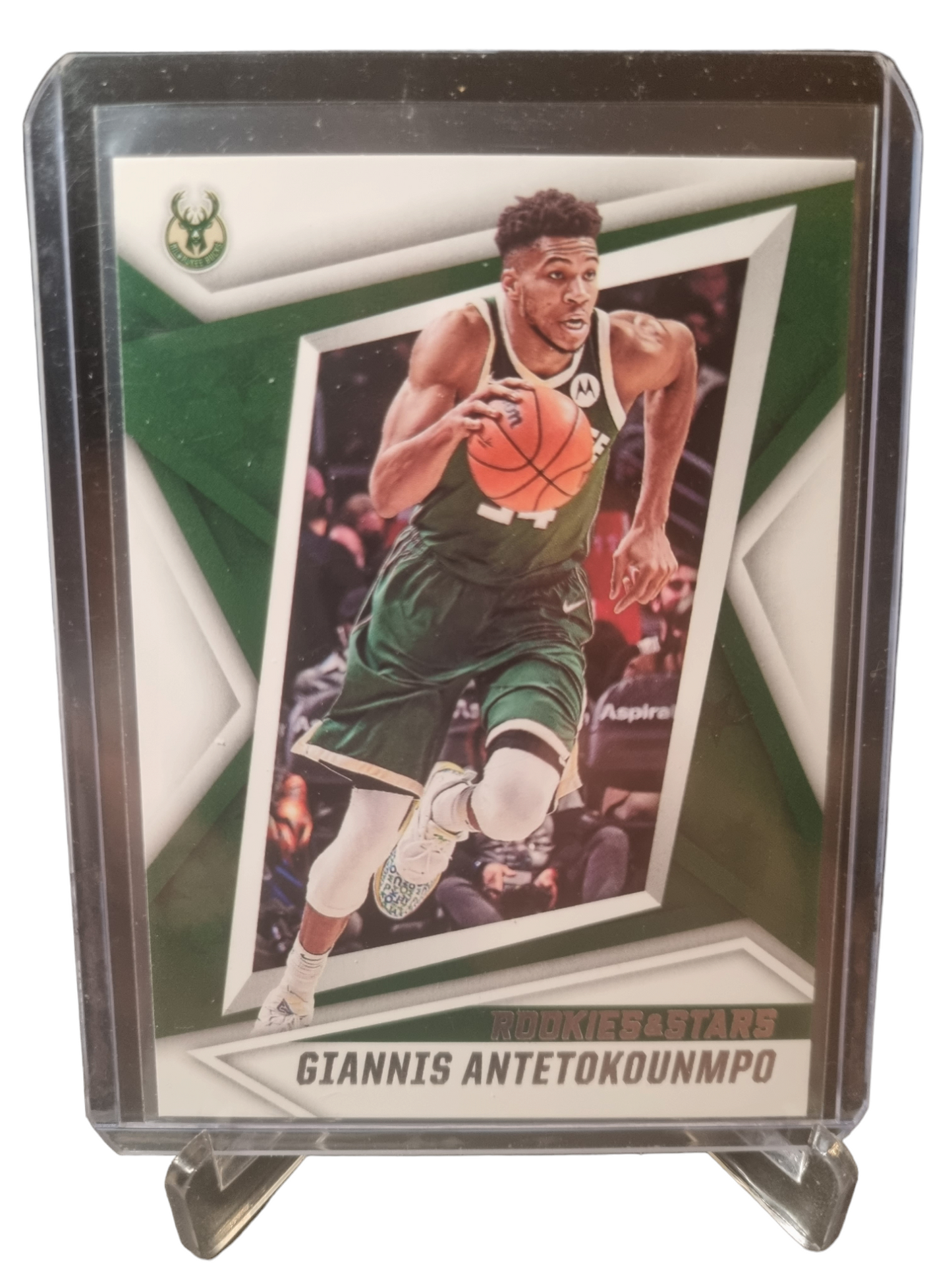 2022-23 Panini Chronicles Rookies And Stars #123 Giannis Antetokounmpo