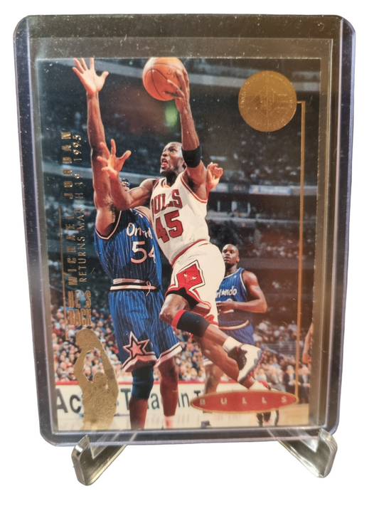 1995 Upper Deck #41 Michael Jordan He's Back March 19 1995