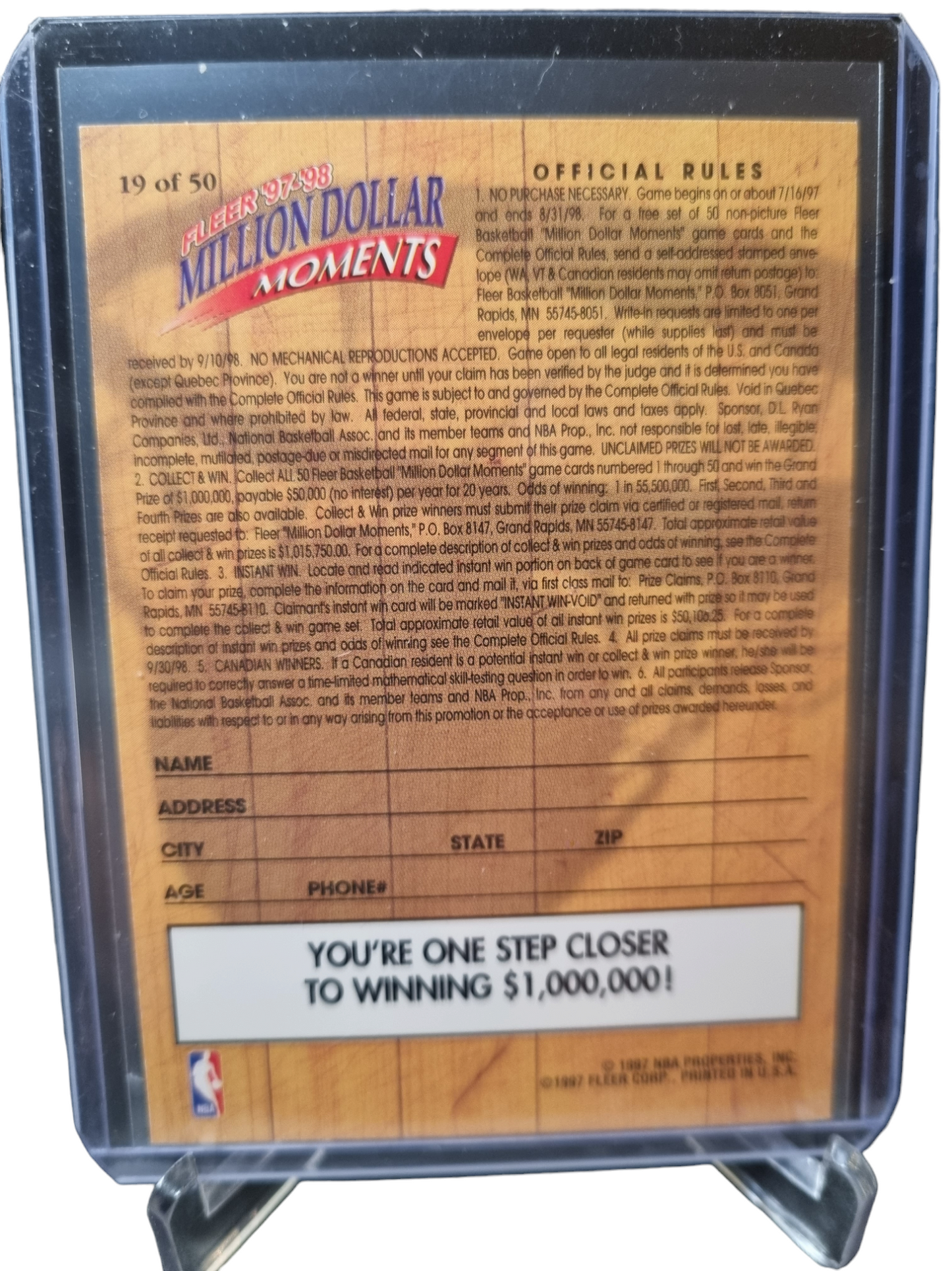 1997 Fleer #19 of 50 Shaquille O'Neal Million Dollar Moments