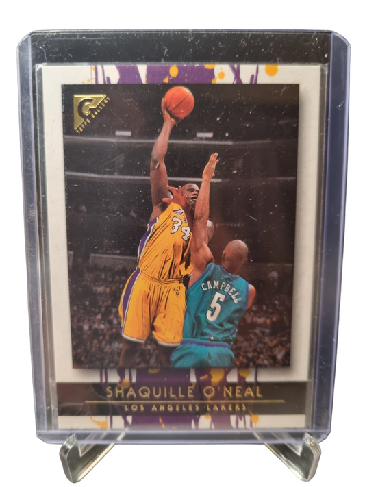 2001 Topps #30 Shaquille O'Neal Topps Gallery