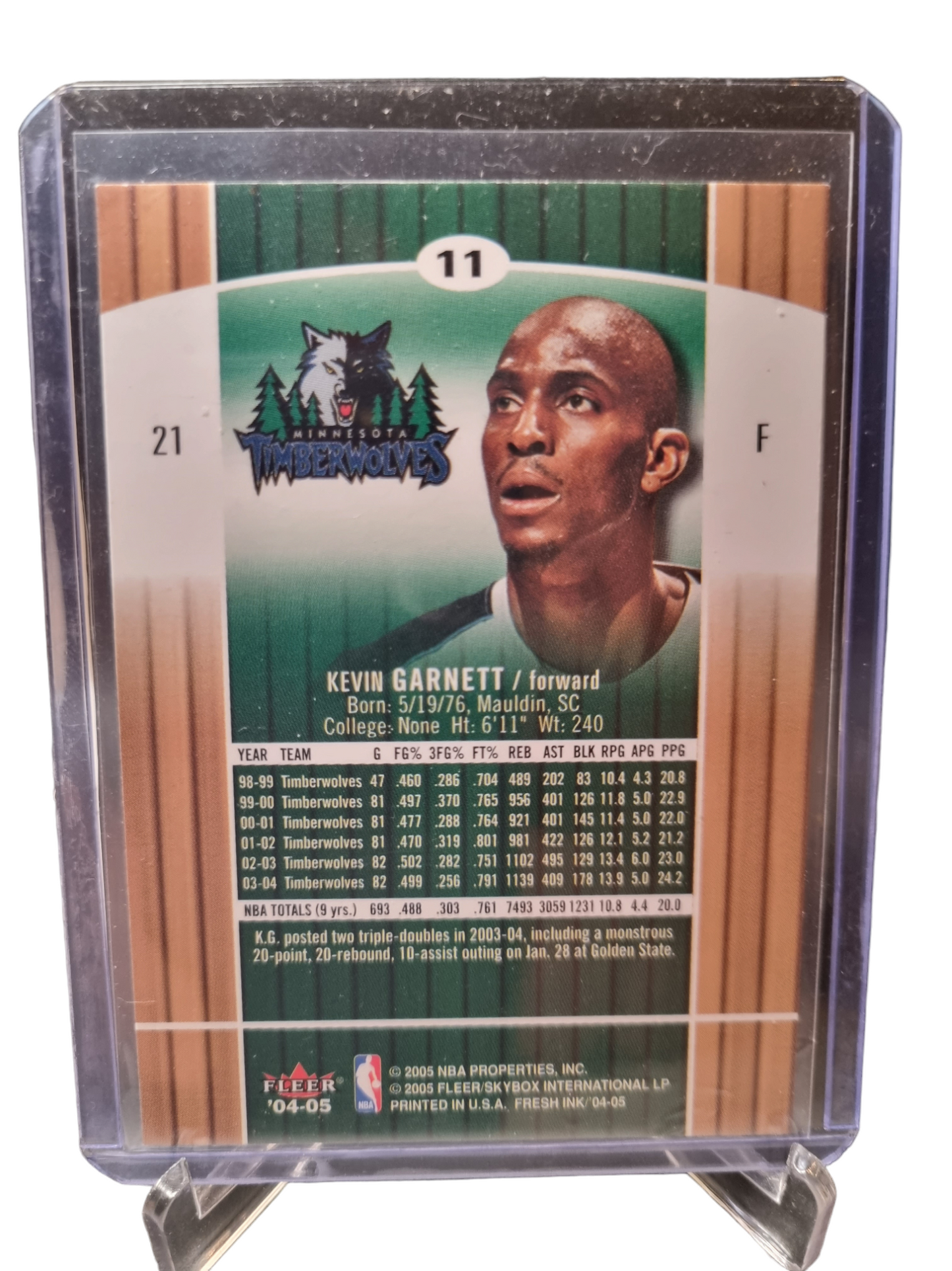 2004-05 Fleer #11 Kevin Garnett Skybox Fresh Ink