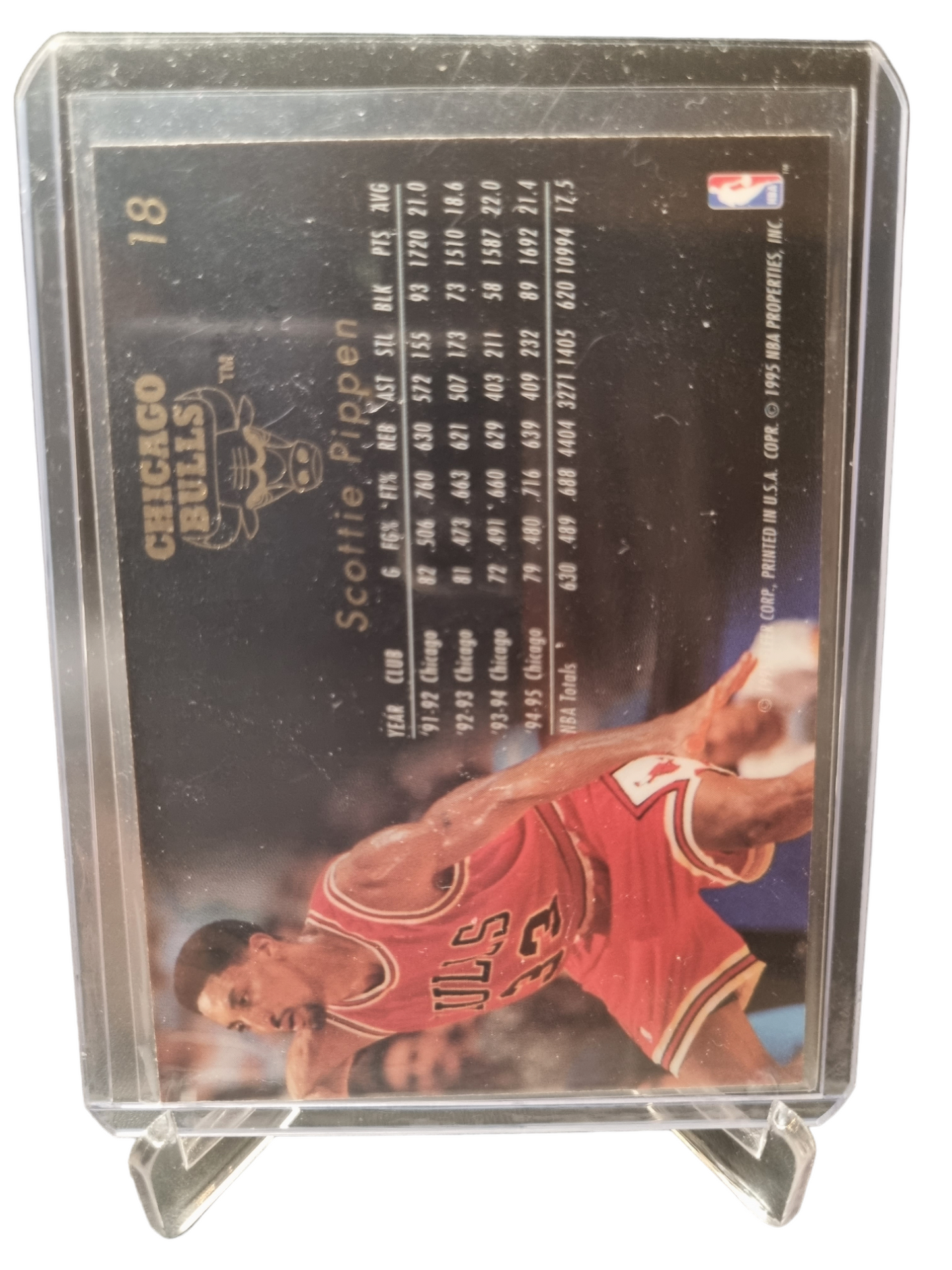 1995-96 Flair #18 Scottie Pippen