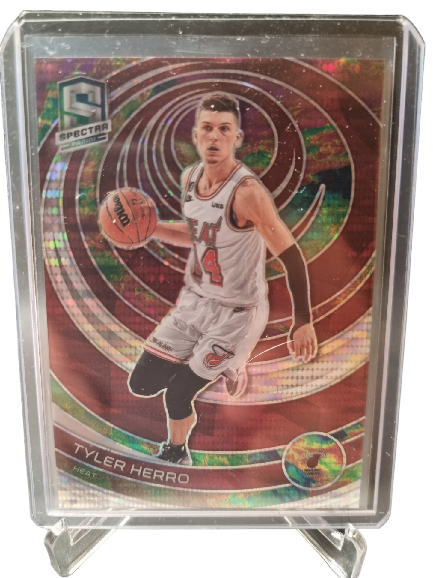 2022-23 Panini Spectra #44 Tyler Herro Prizm 016/149