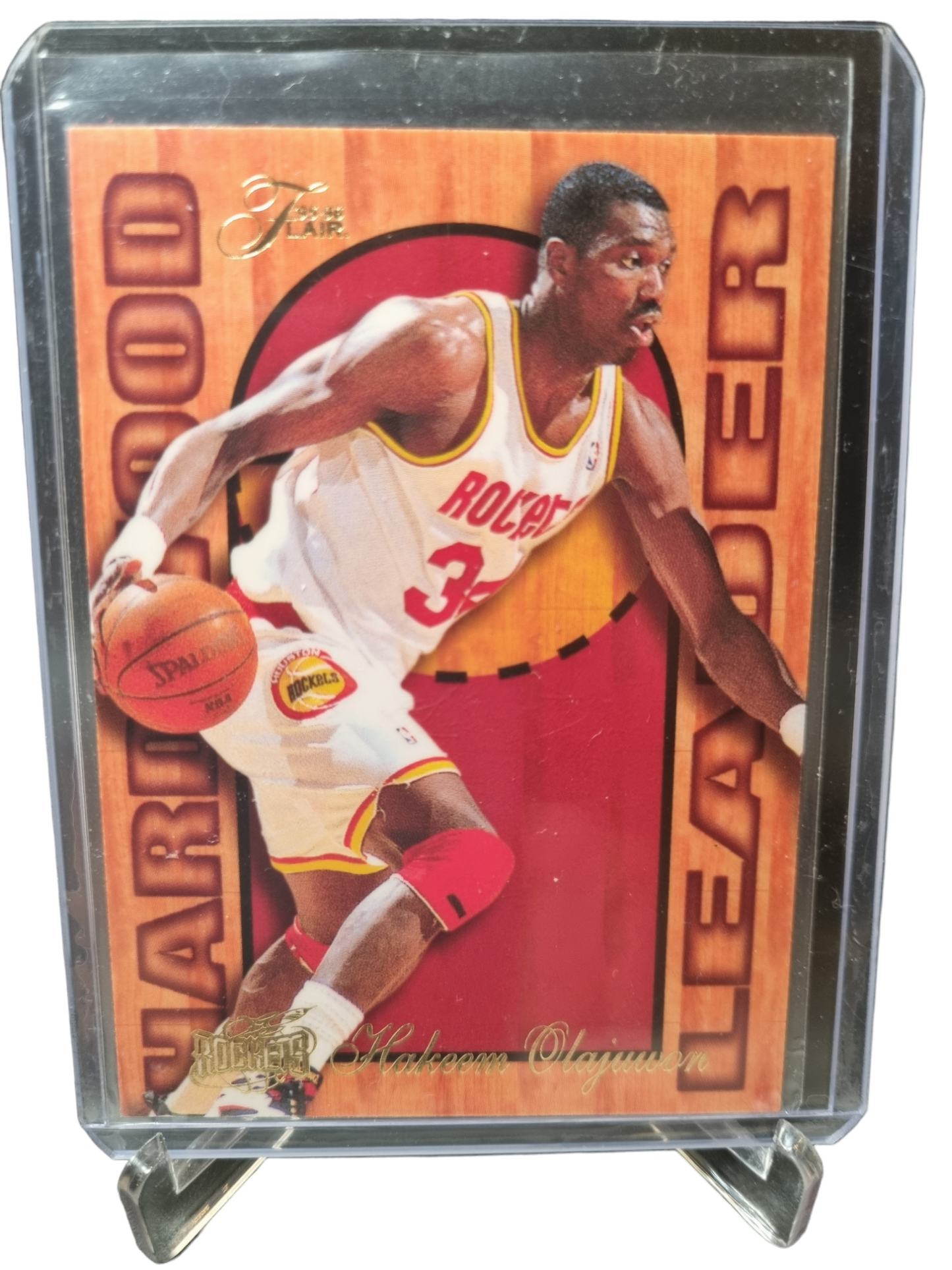 1995-96 Flair #10 of 27 Hakeem Olajuwon Hardwood Leader