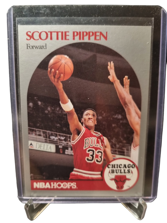 1990 Hoops #69 Scottie Pippen
