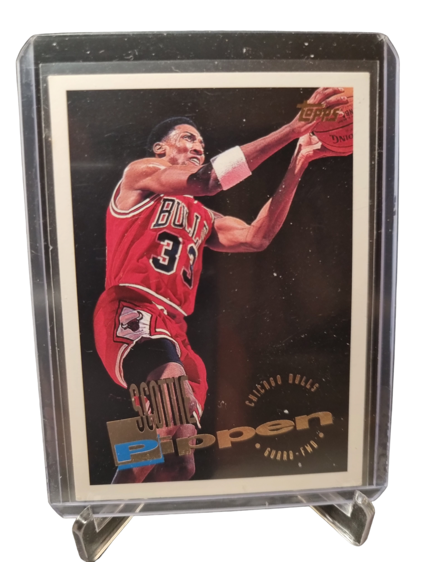 1995 Topps #45 Scottie Pippen