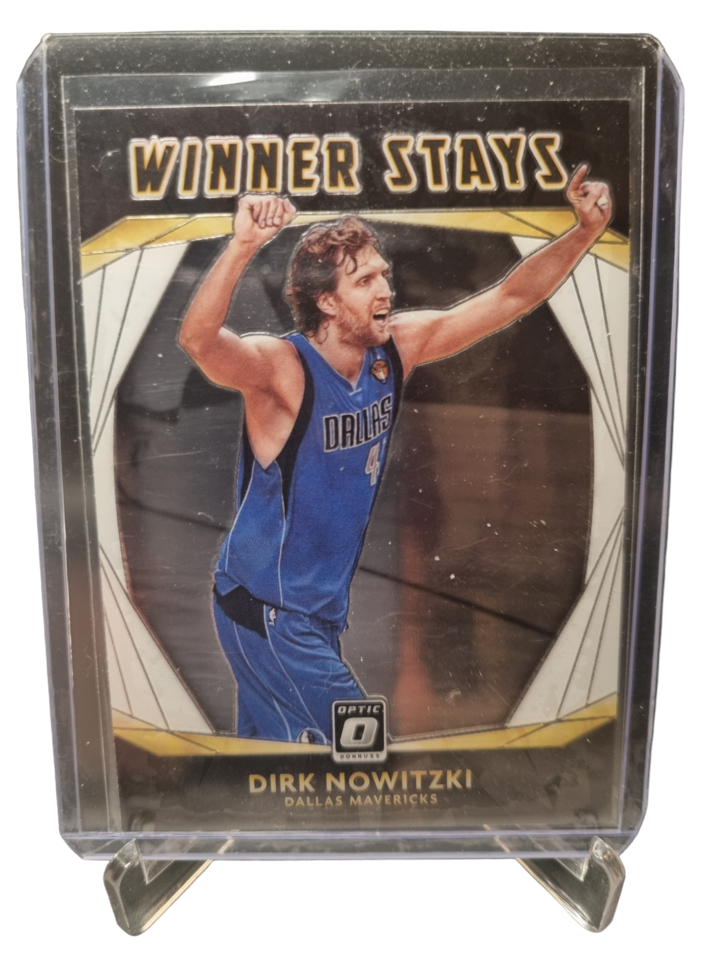 2020-21 Panini Donruss Optic #8 Dirk Nowitzki Winner Stays