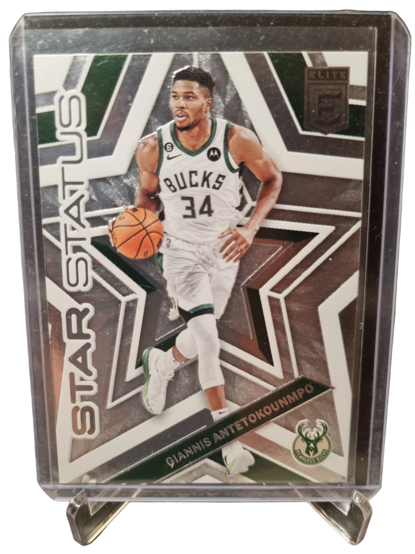 2022-23 Panini Donruss Elite #17 Giannis Antetokounmpo Star Status