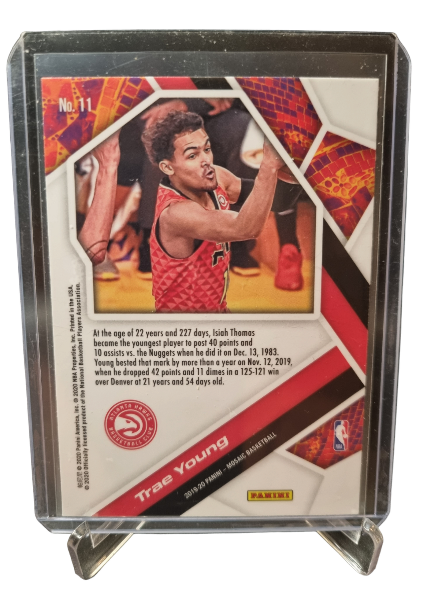 2019-20 Panini Mosaic #11 Trae Young Will To Win