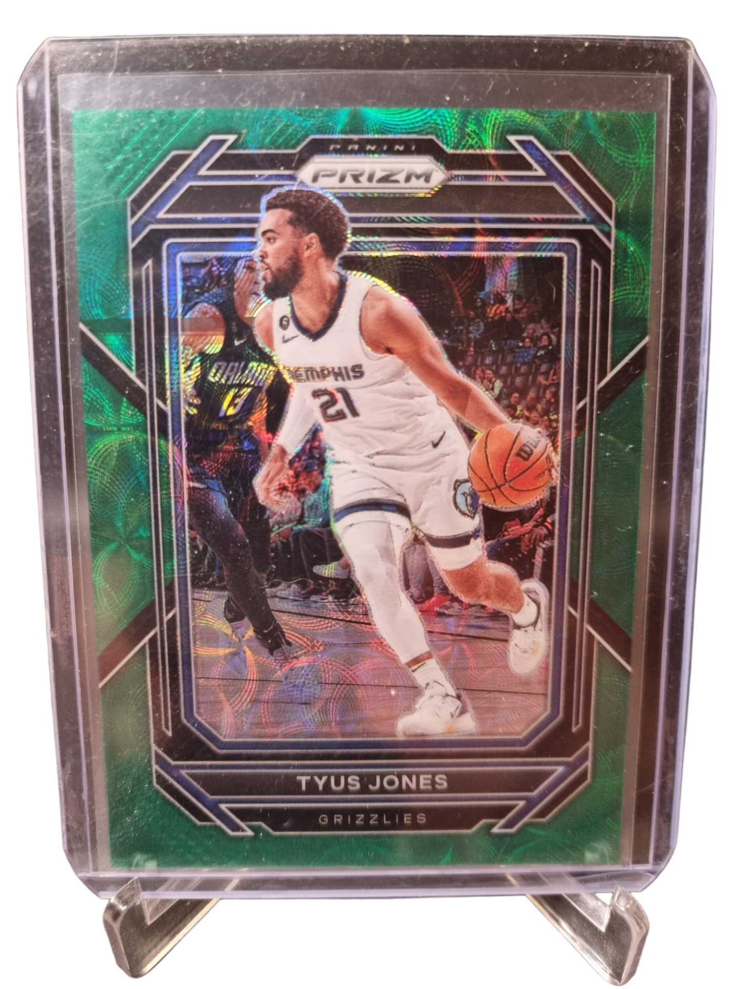 2022-23 Panini Prizm #212 Tyus Jones Green Scope Prizm 1/8