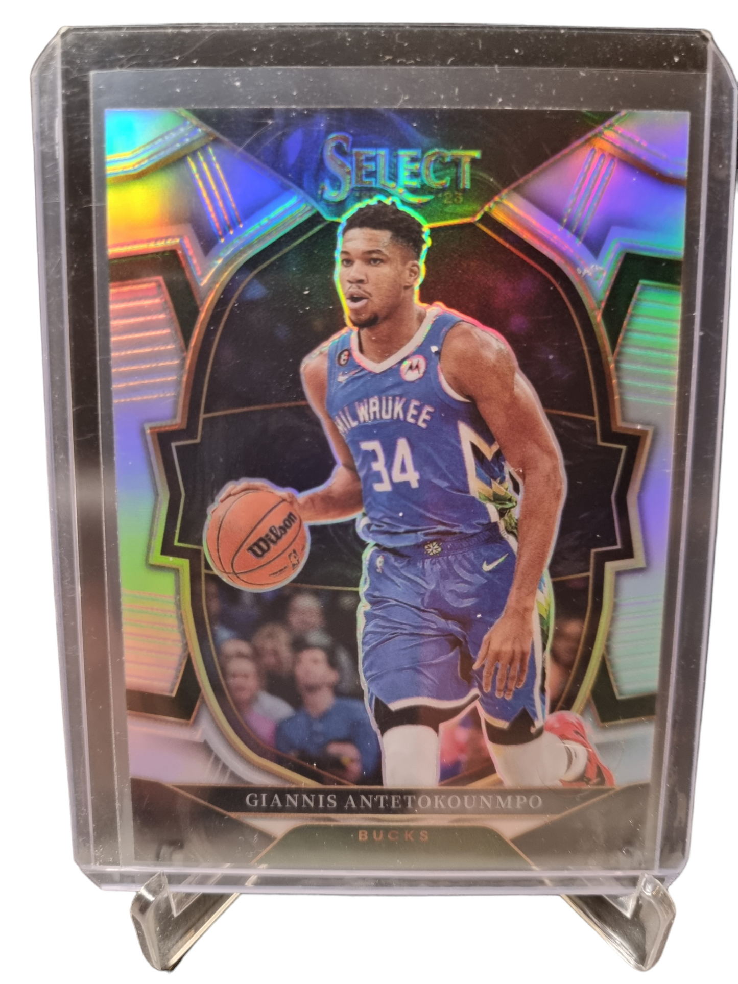 2022-23 Panini Select #61 Giannis Antetokounmpo Silver Prizm