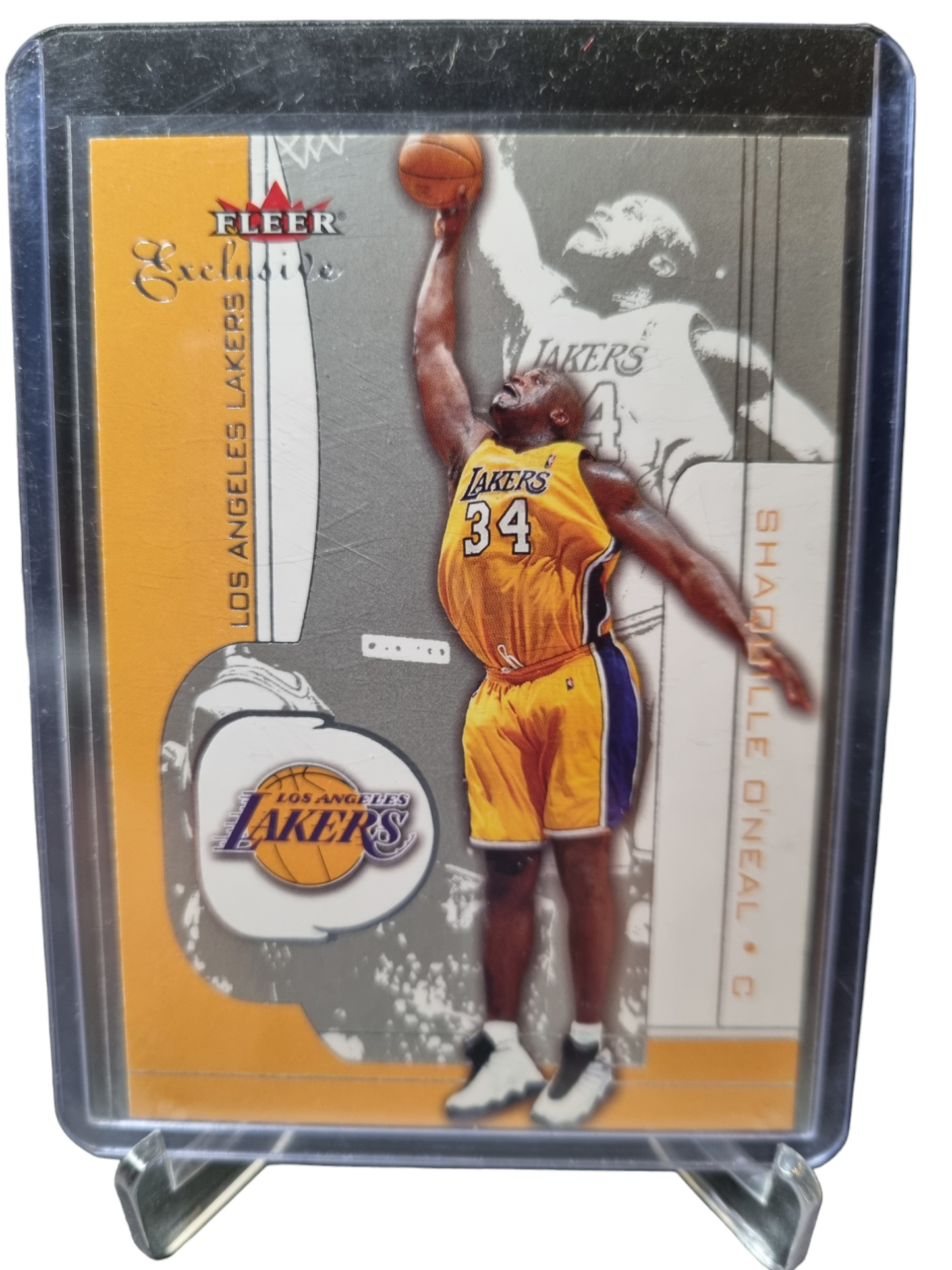 2001-02 Fleer Exclusive #29 Shaquille O'Neal