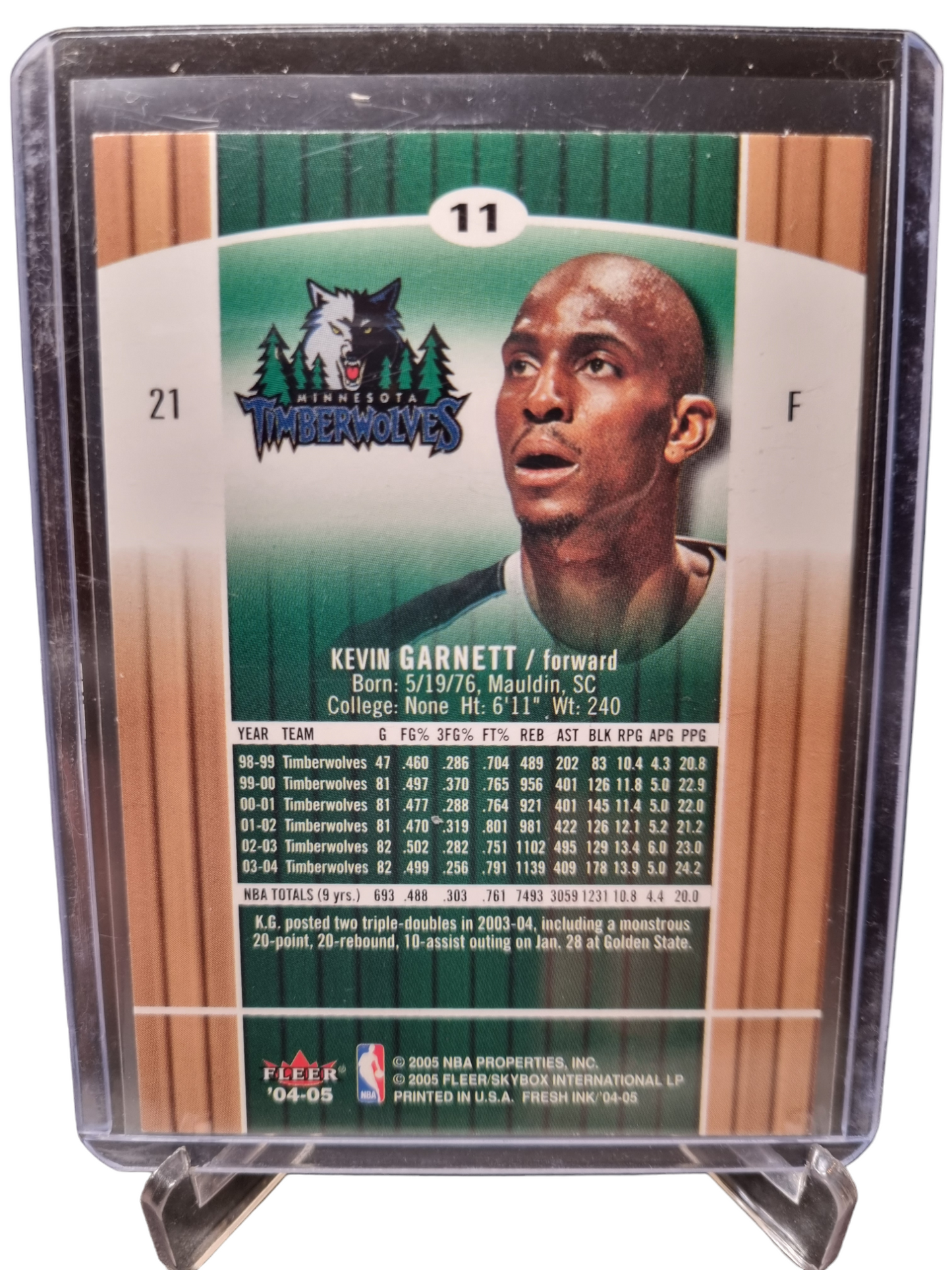 2004-05 Fleer #11 Kevin Garnett Skybox Fresh Ink