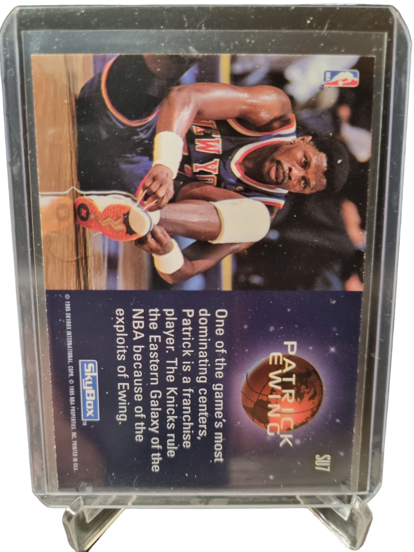 1995 Skybox #SU7 Patrick Ewing Slammin Universe