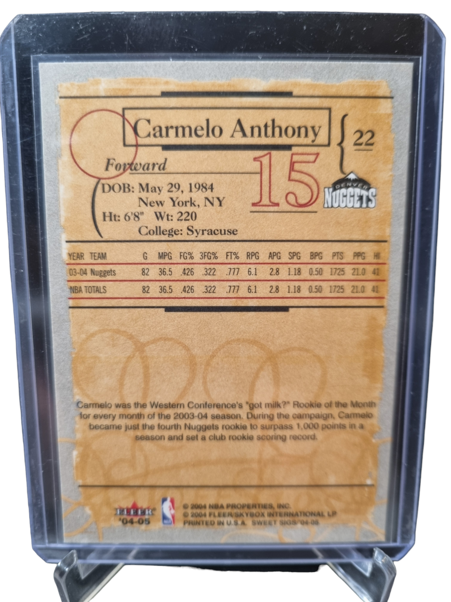 2004-05 Fleer #22 Carmelo Anthony Sweet Sigs