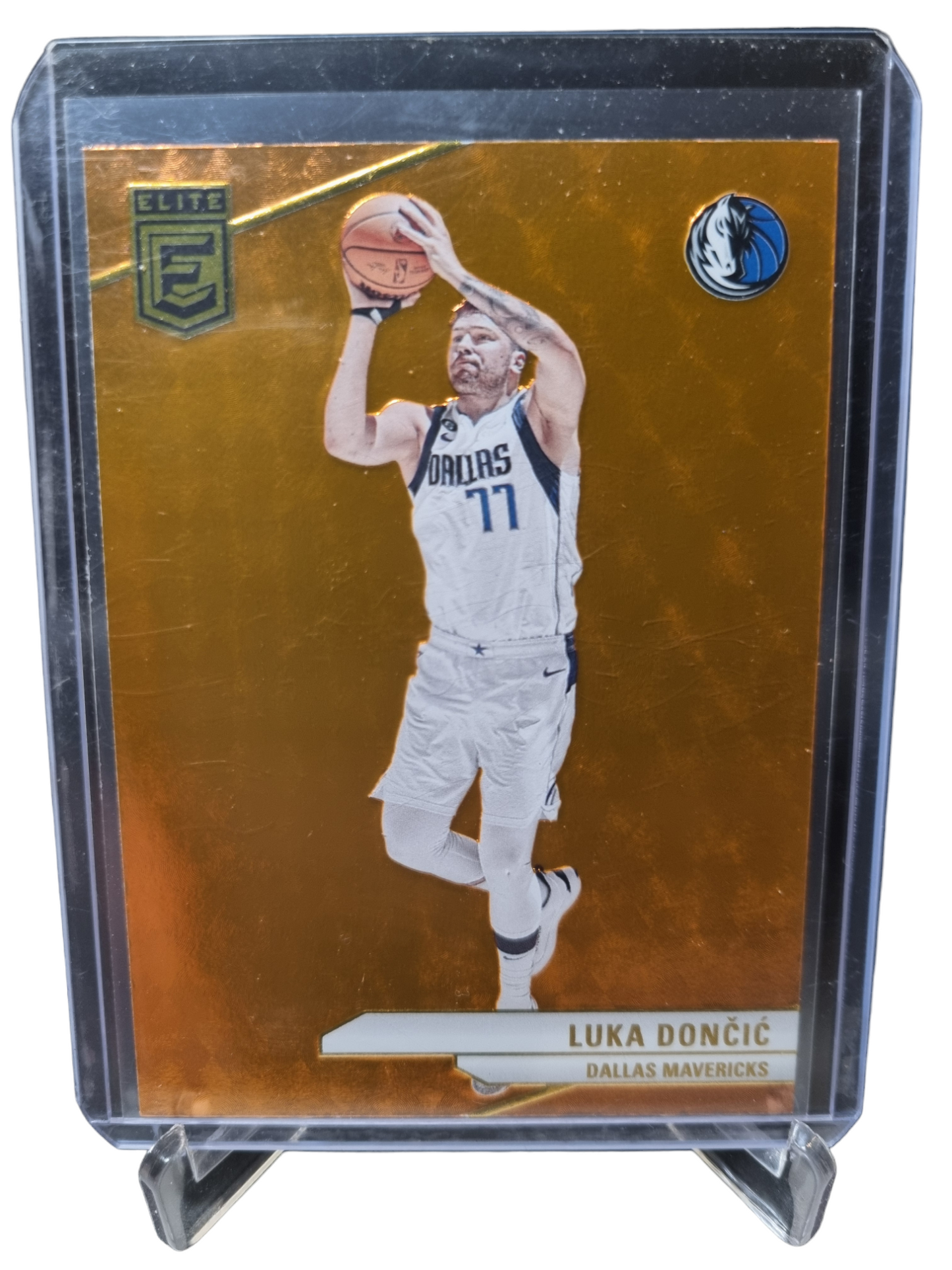 2023-24 Panini Donruss Elite #170 Luka Doncic Elite Orange