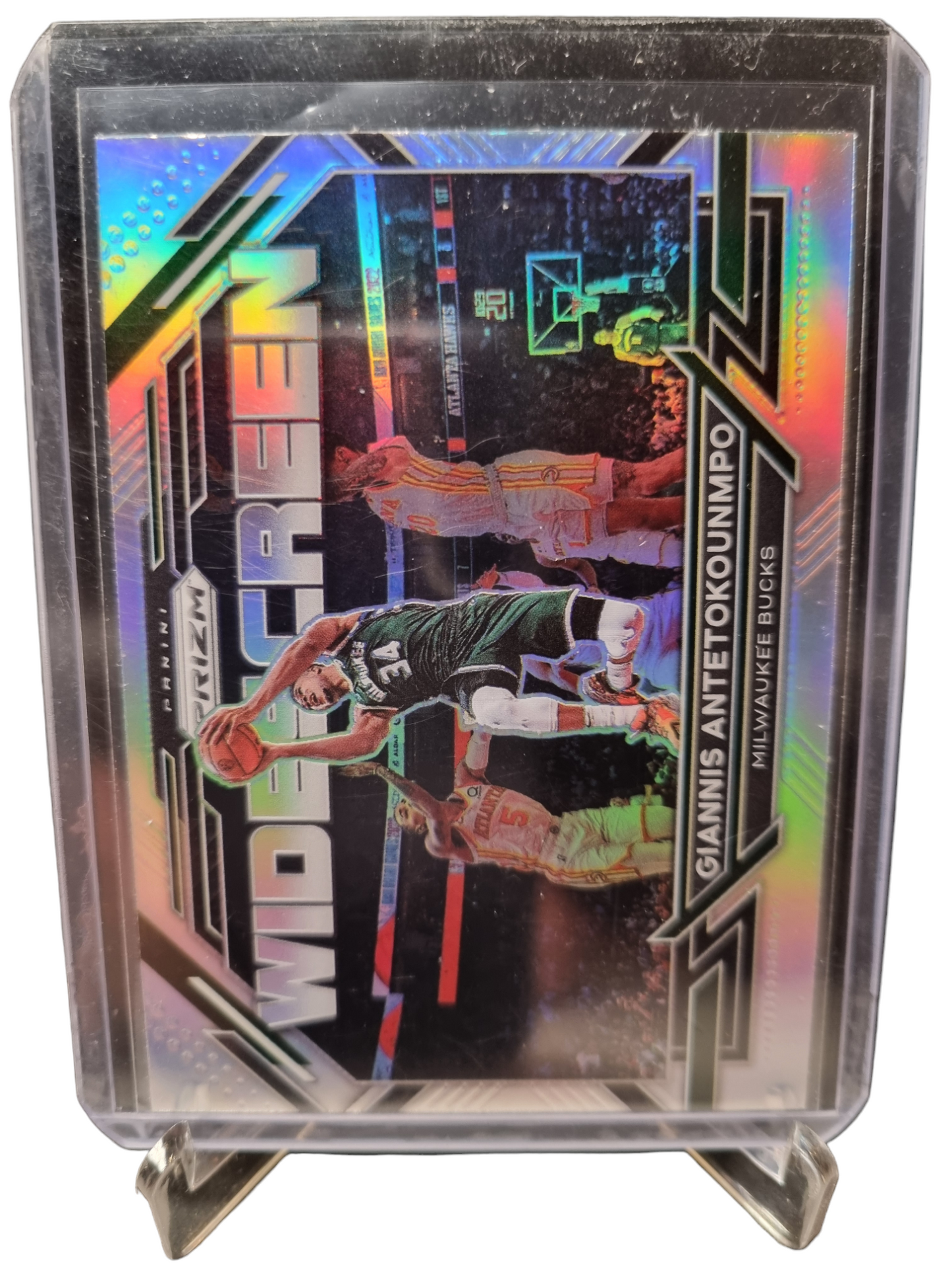 2022-23 Panini Prizm #7 Giannis Antetokounmpo Widescreen Silver Prizm