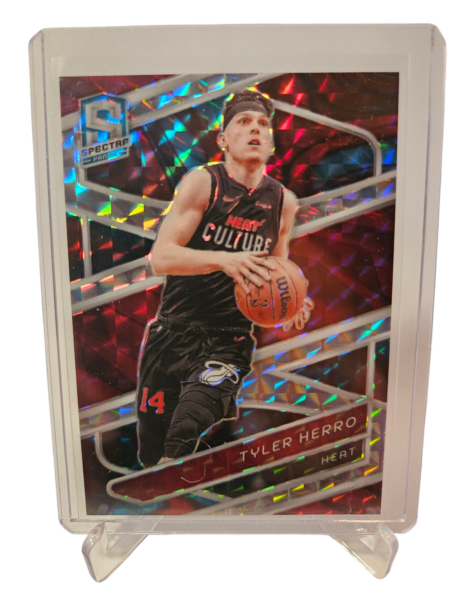 2023-24 Panini Spectra #30 Tyler Herro Prizm 17/99