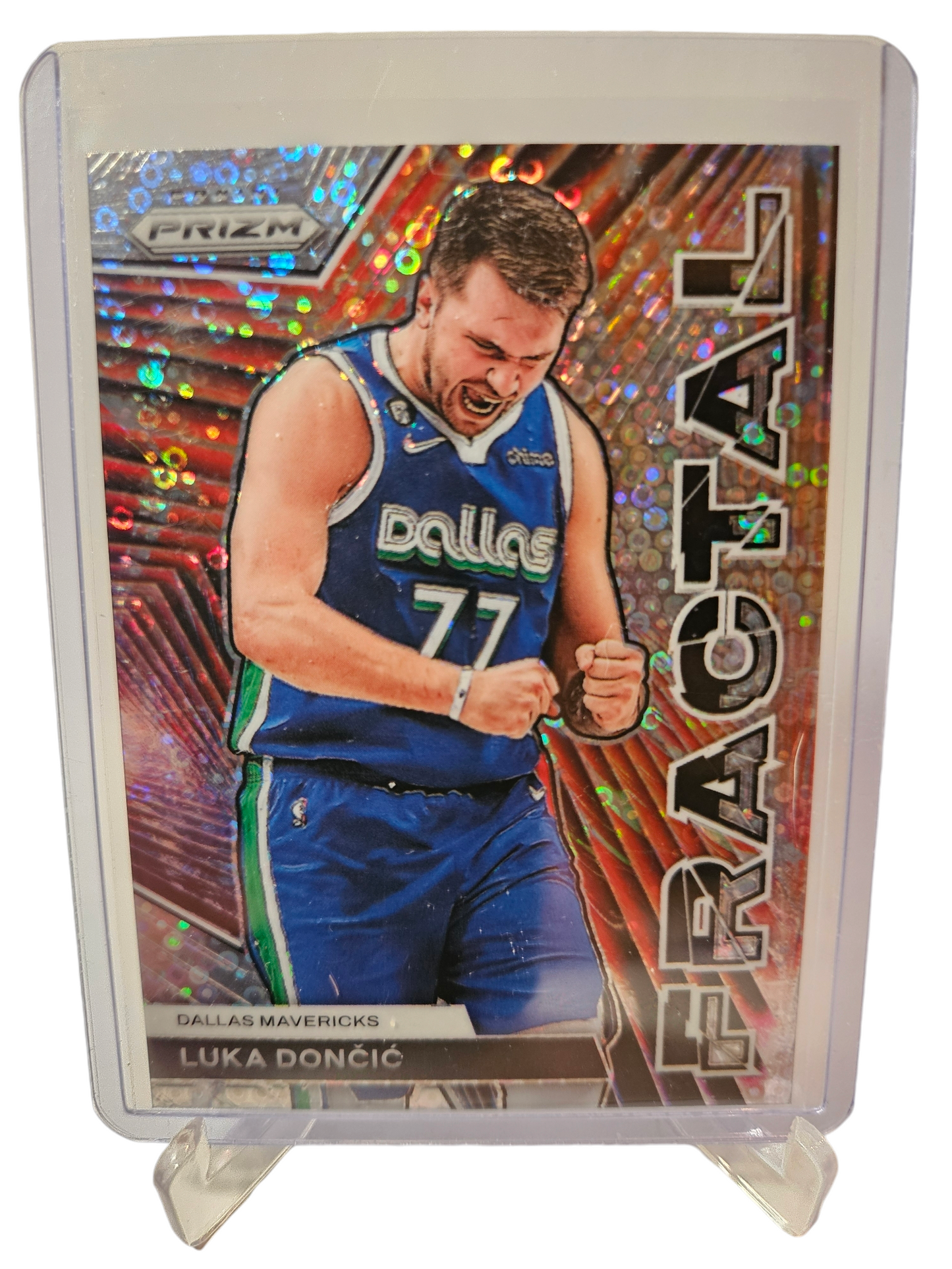 2023-24 Panini Prizm #2 Luka Doncic Fractal Fastbreak Prizm