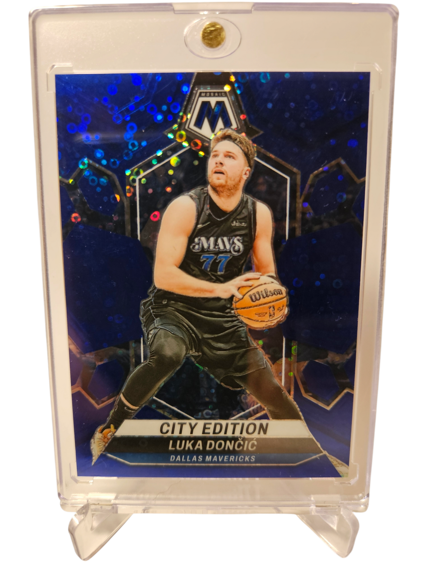 2023-24 Panini Mosaic #285 Luka Doncic Blue Mosaic Fast Break Prizm 31/85