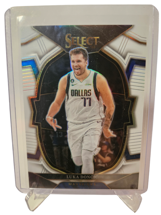 2022-23 Panini Select #51 Luka Doncic White Prizm 141/149