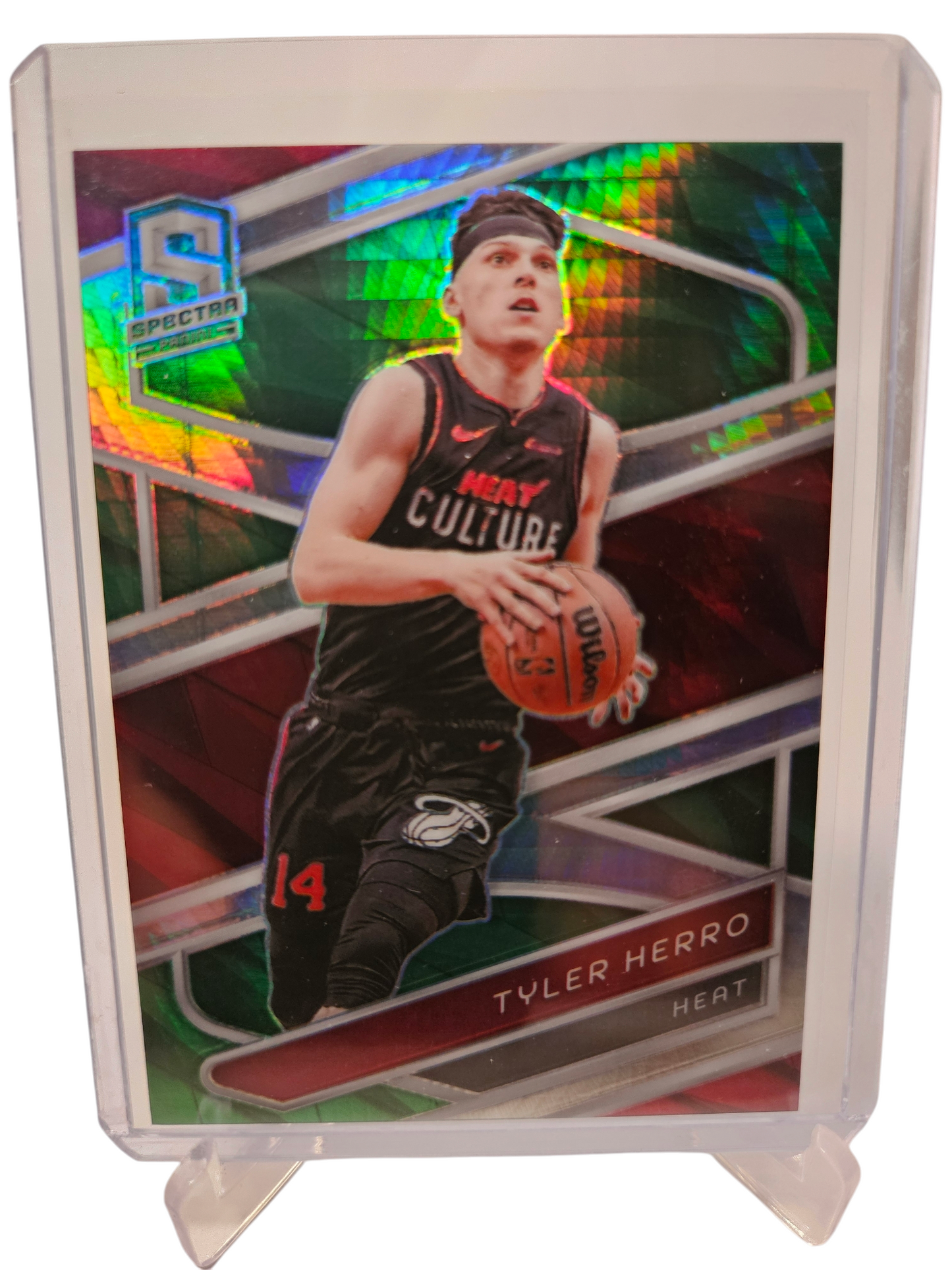 2023-24 Panini Spectra #30 Tyler Herro Green Hyper Prizm 11/75