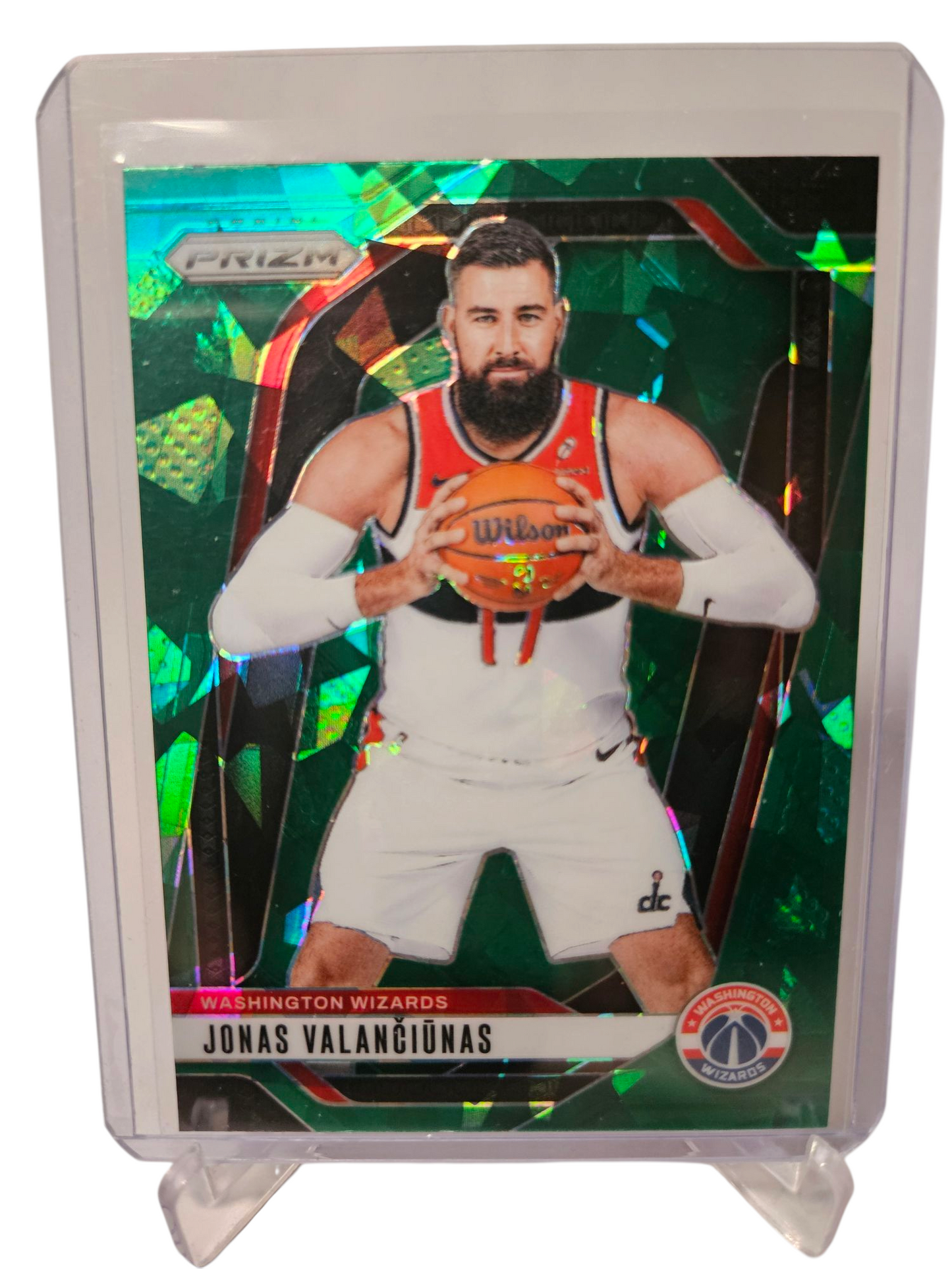 2024-25 Panini Prizm #76 Jonas Valanciunas Green Cracked Ice Prizm