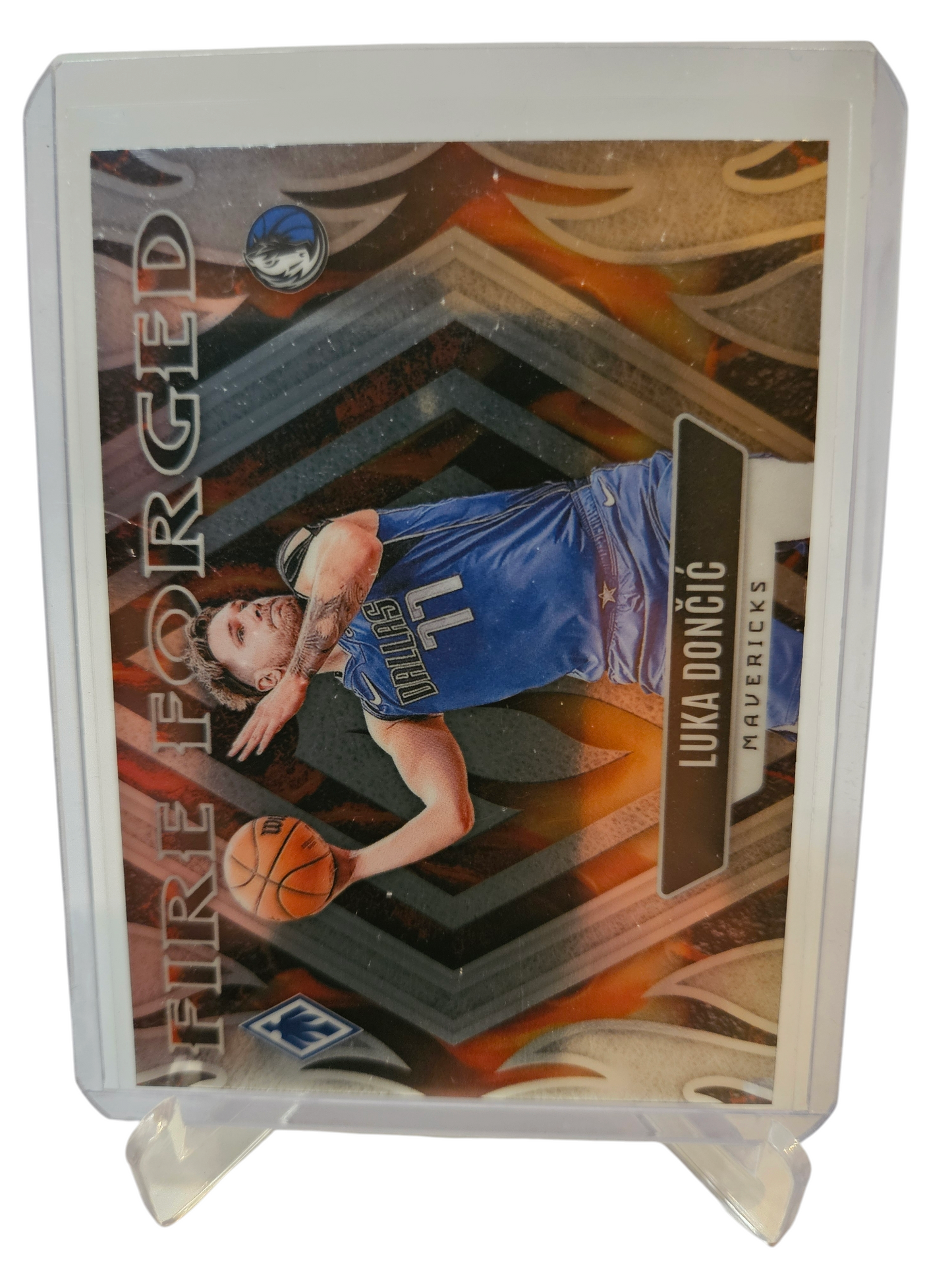 2023-24 Panini Phoenix #24 Luka Doncic Fire Forged