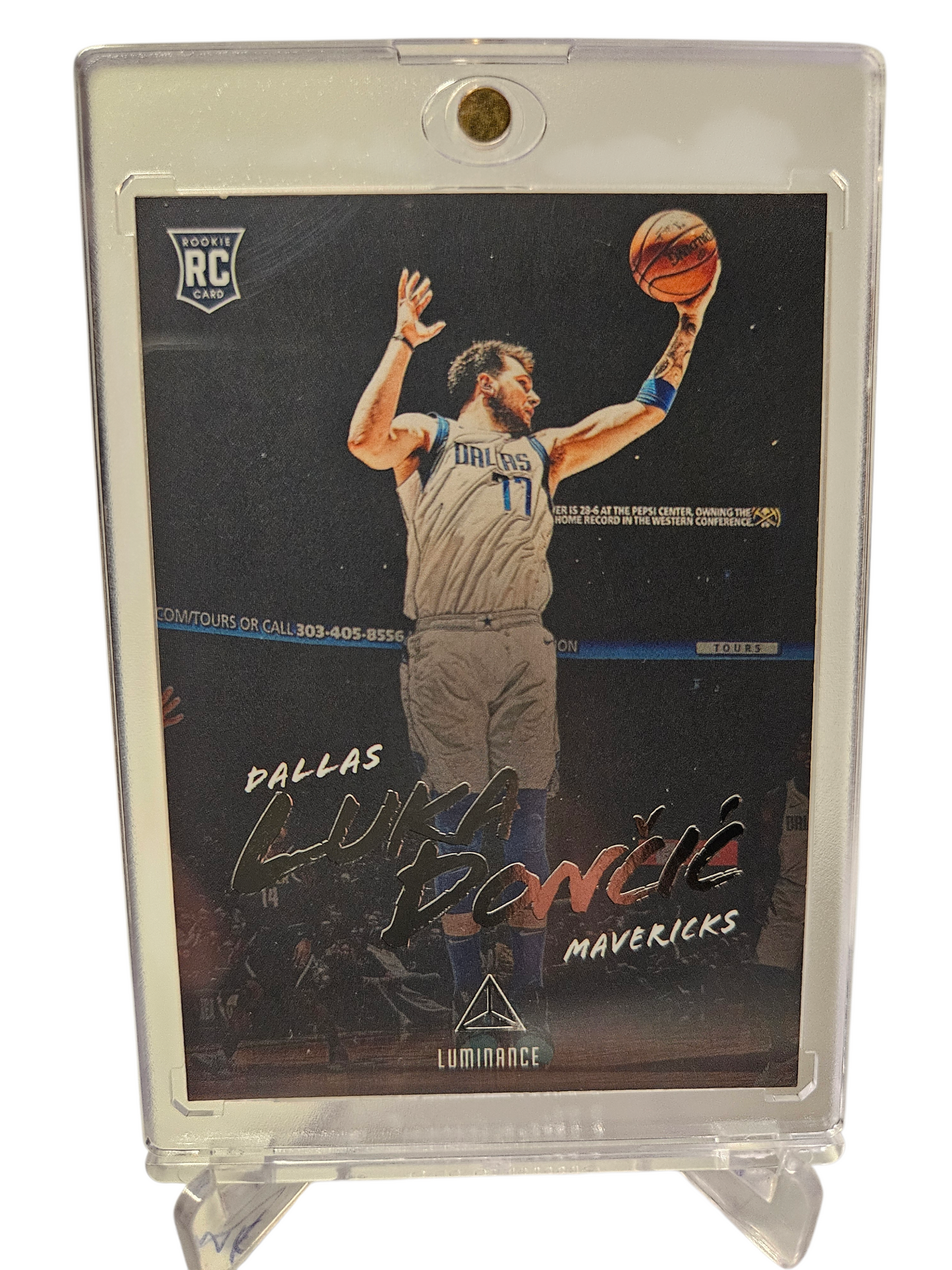2018-19 Panini Chronicles #166 Luka Doncic Rookie Card Luminance