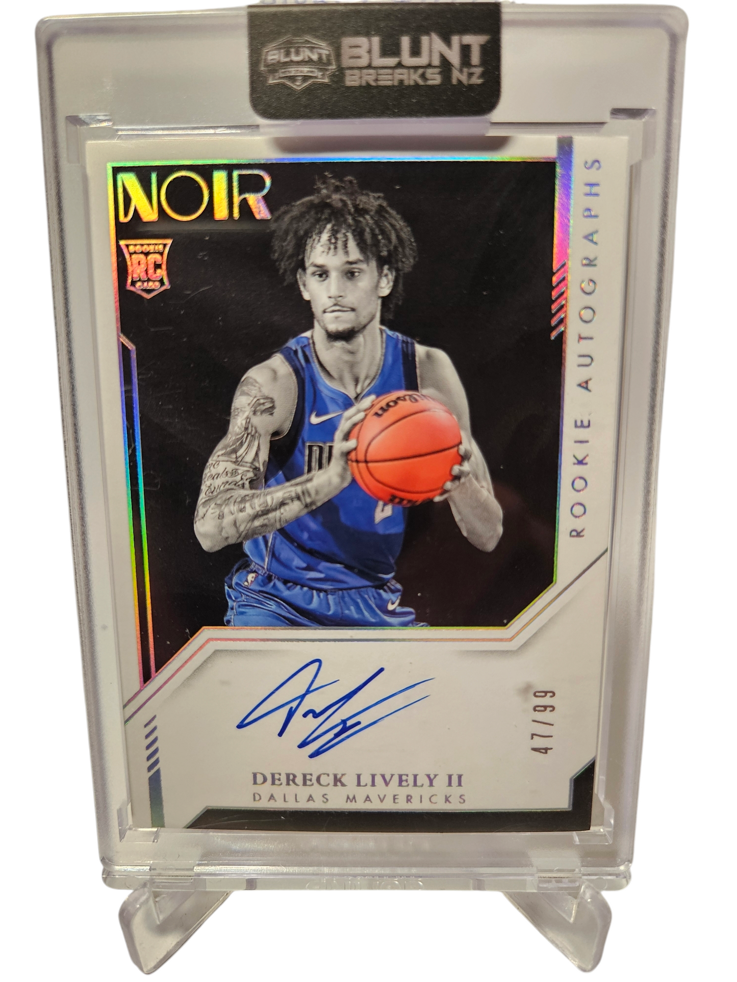 2023-24 Panini Noir #385 Dereck Lively II Rookie Card On Card Autograph 47/99