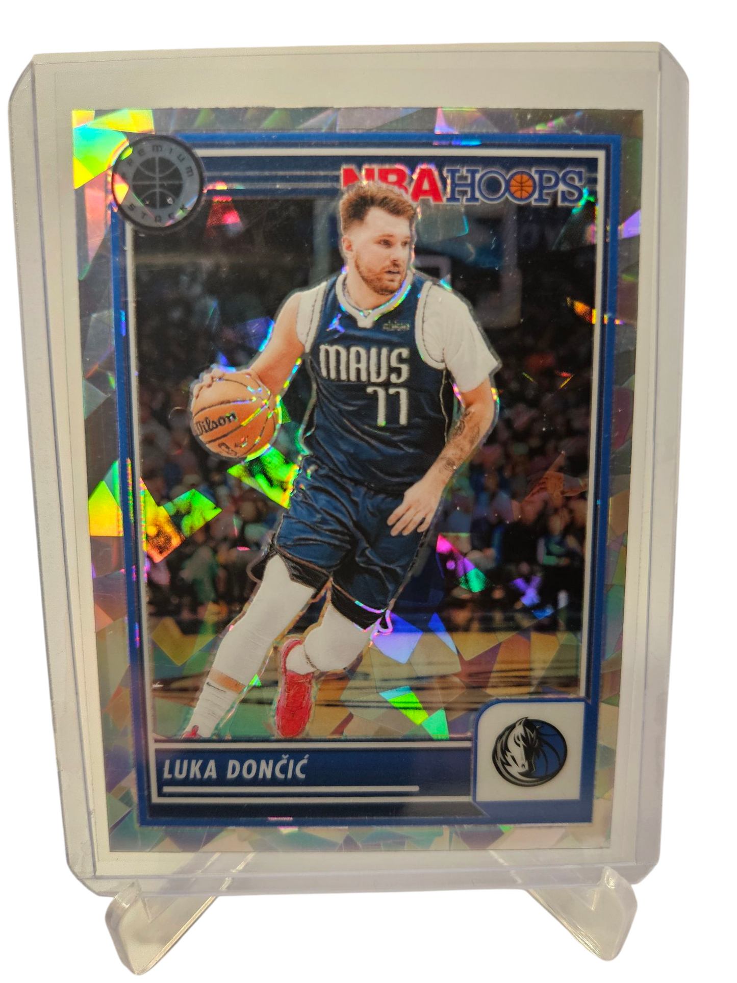 2023-24 Panini Hoops Premium Stock #9 Luka Doncic Silver Cracked Ice Prizm