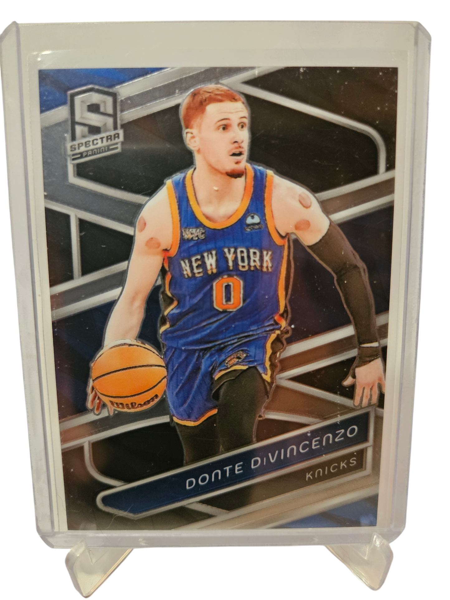 2023-24 Panini Spectra #108 Donte DiVincenzo